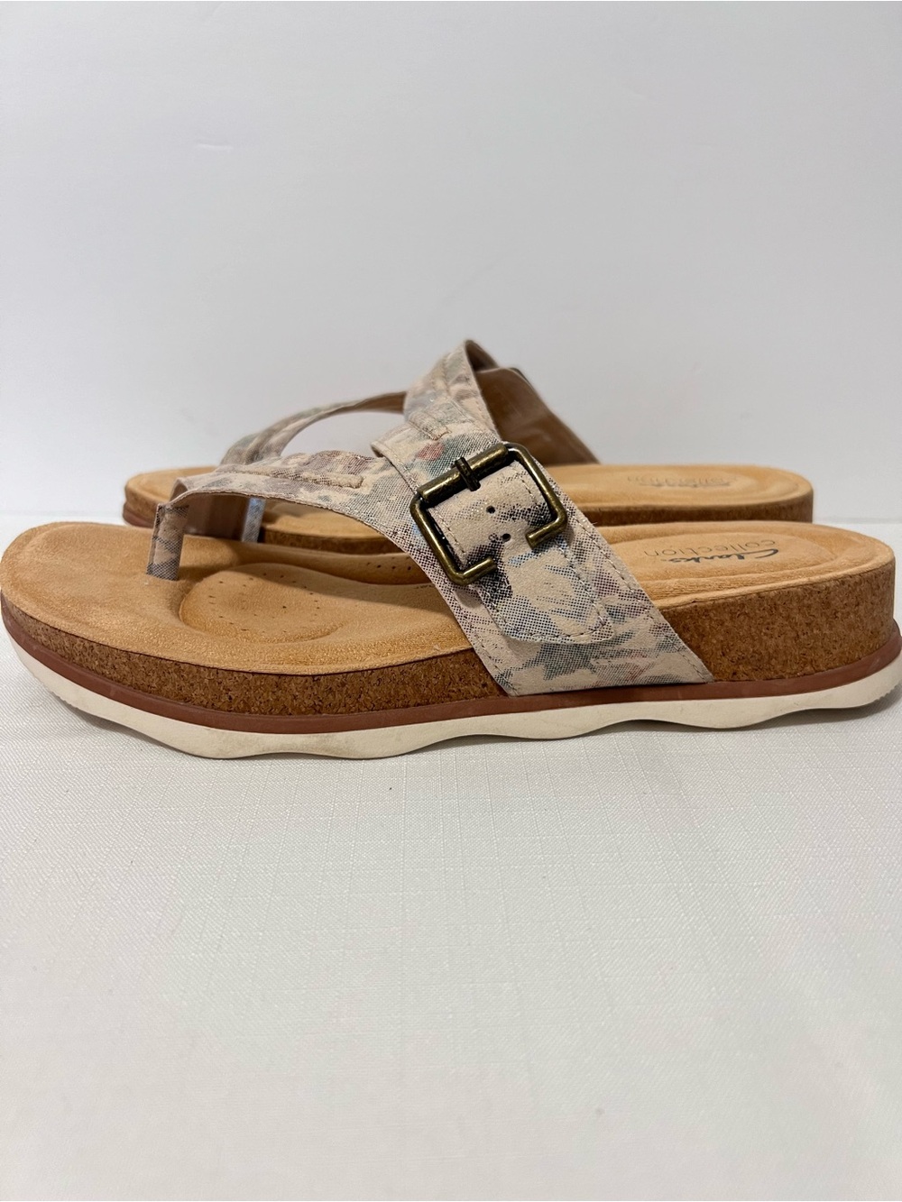 Clarks Beige Floral Cross-Strap Cork Bottom Resortwear Casual Comfort Sandals 9 - Picture 9 of 13